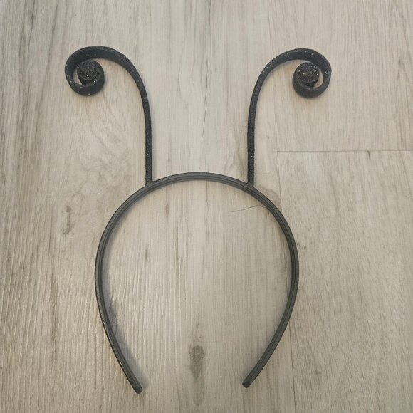 Adult Halloween Monarch Butterfly Cape Wings with headband - Picture 4 of 6